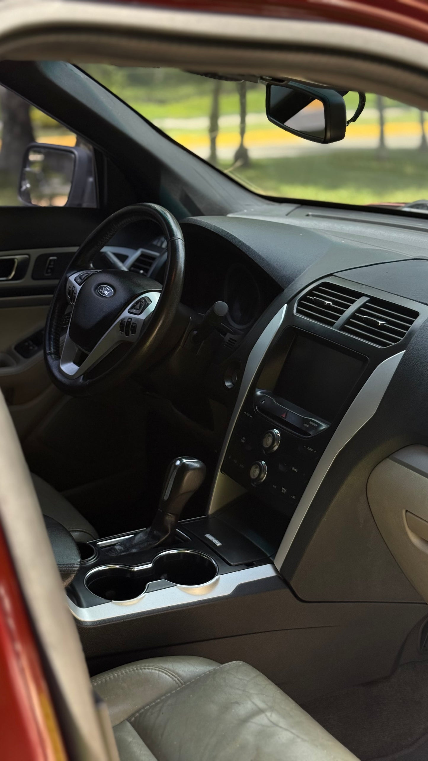 Ford Explorer XLT 2014
