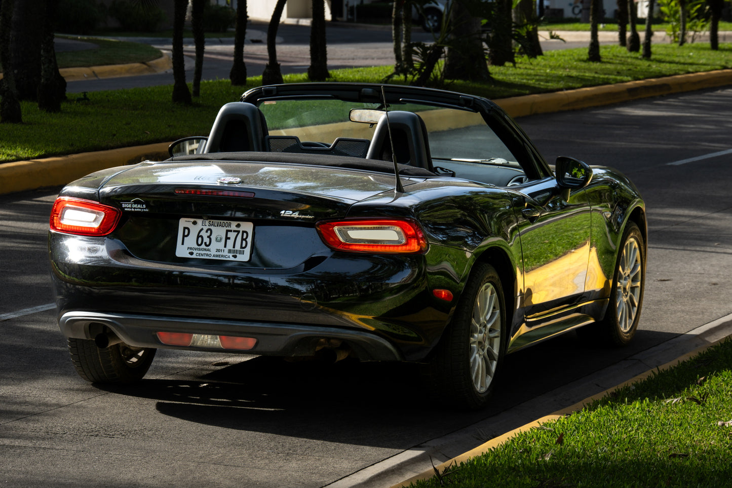 Convertible Fiat 124 spider