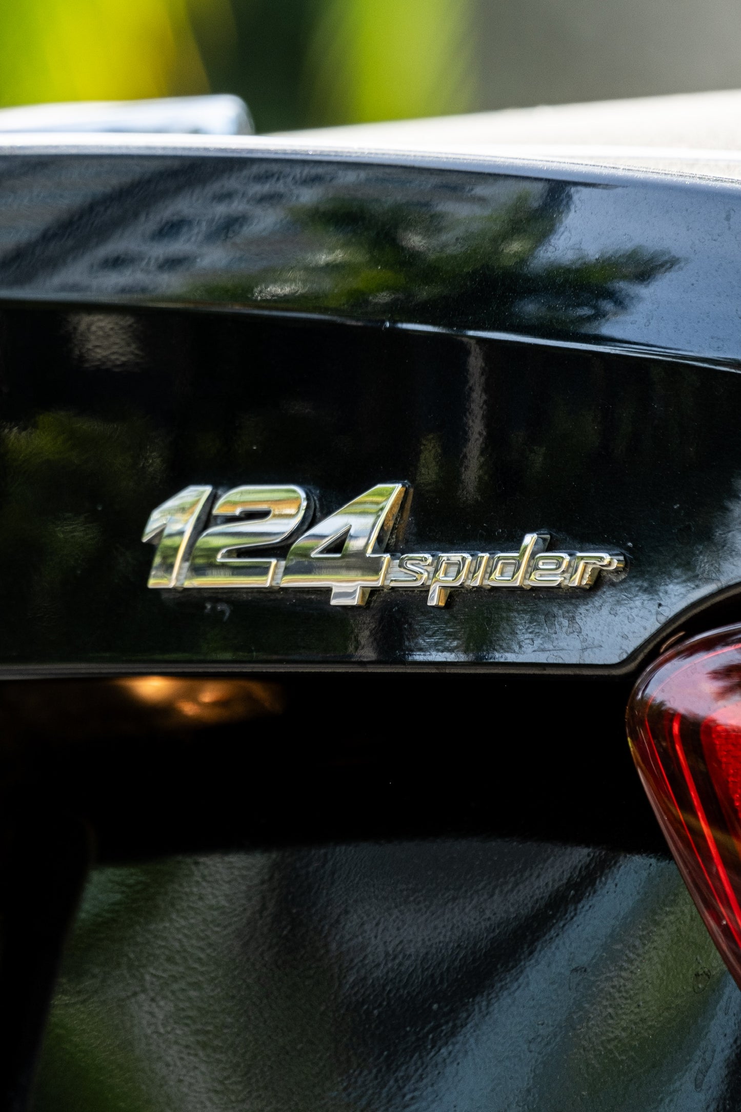 Convertible Fiat 124 spider