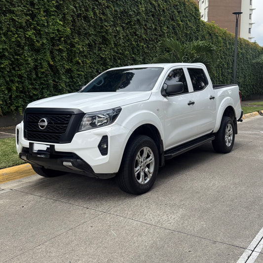 Nissan NP300 2025