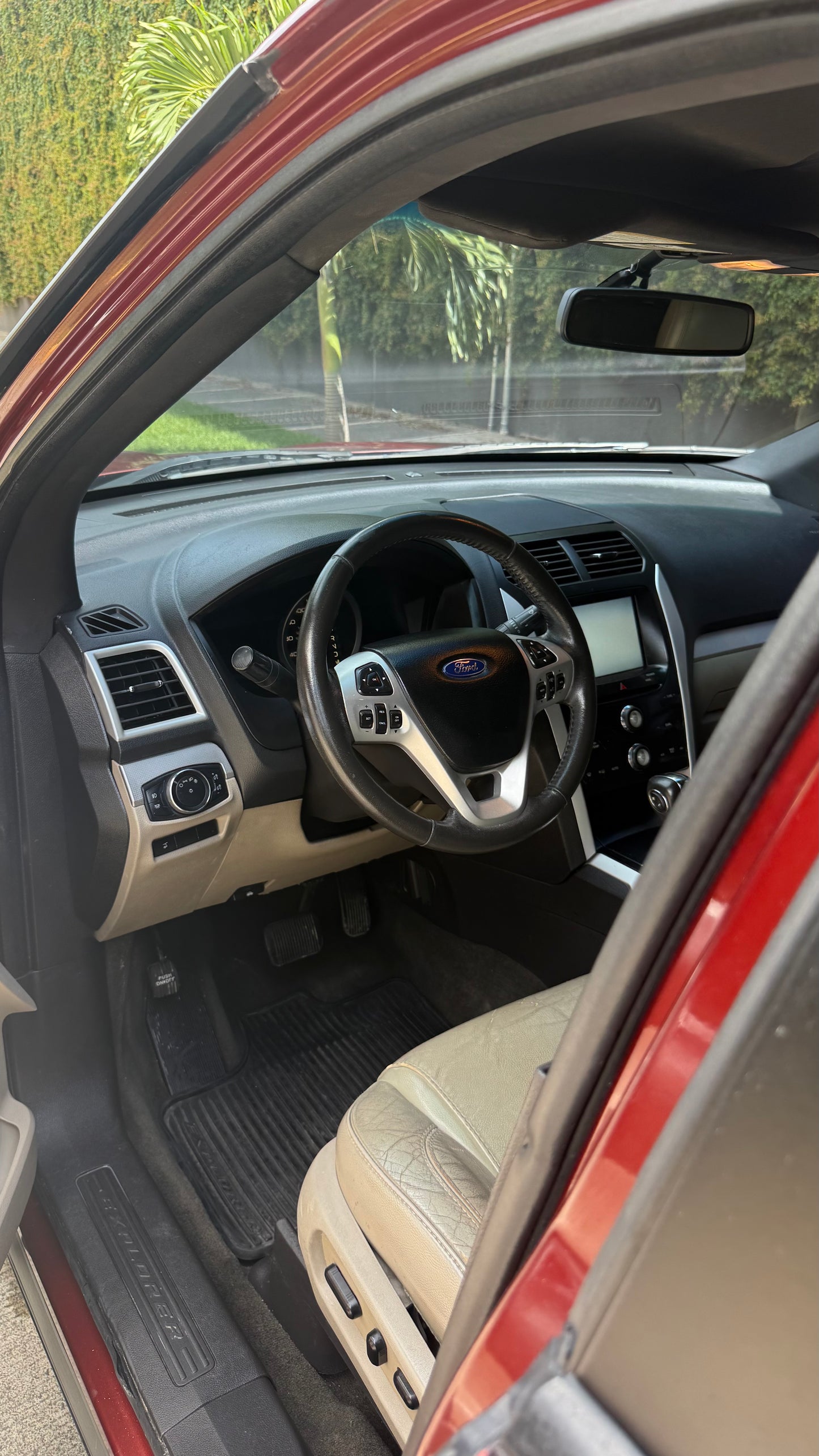 Ford Explorer XLT 2014