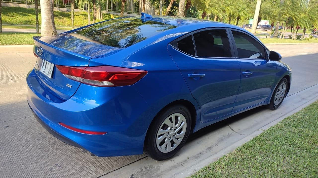 Hyundai Elantra 2017